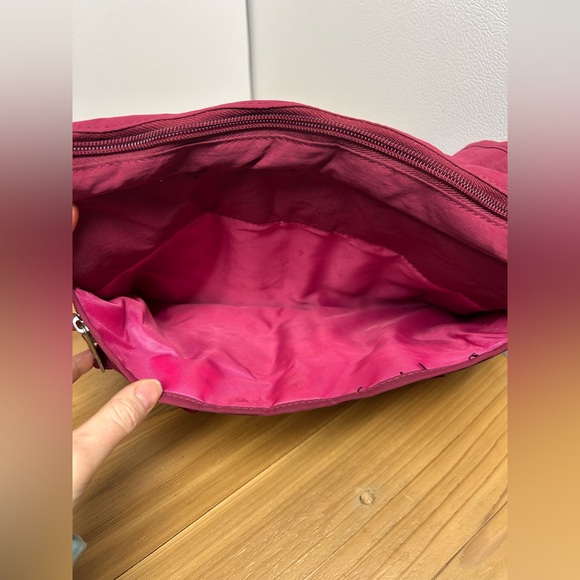 Lug Puddle Jumper Crossbody – Berry / Wine – 10 Pockets + Bottle Holder - Picture 7 of 12